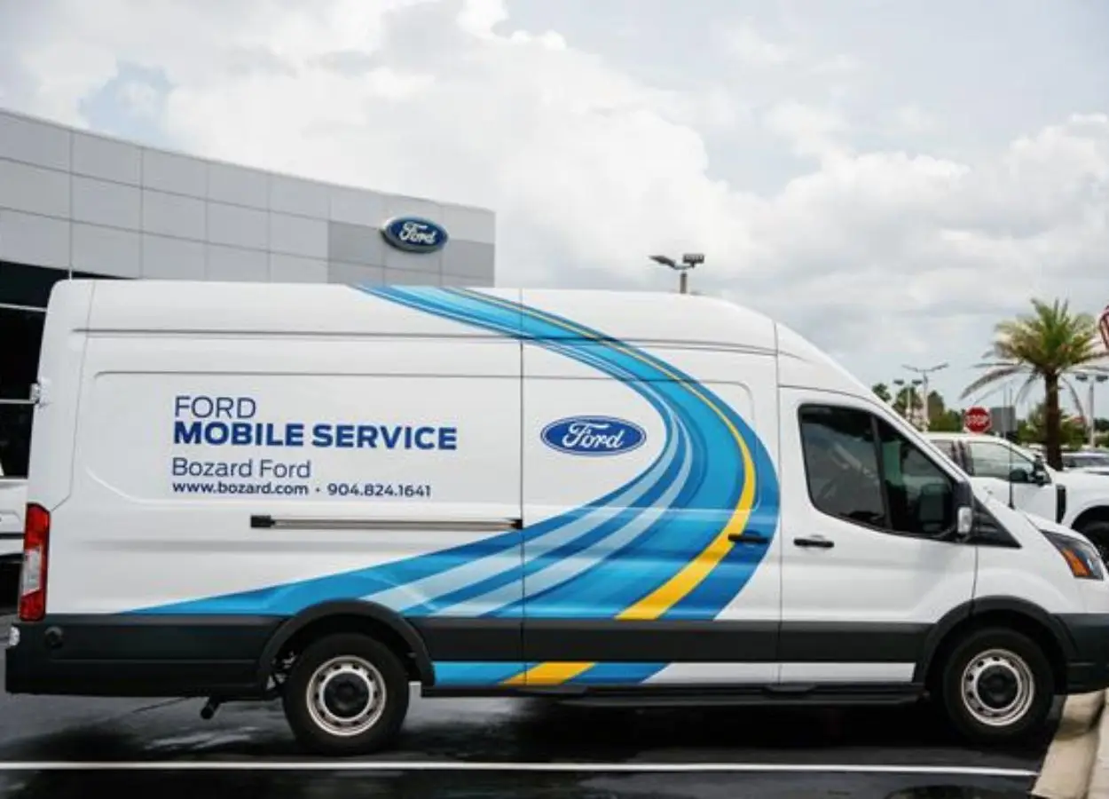 Image Source - GlobeNewsWire.com - Curbee Signs Industry-Leading Mobile Service Dealership Bozard Ford Lincoln - MENAWireNOW.com