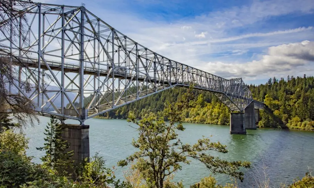 Image Source - GlobeNewsWire.com - Oregon’s Bridge of the Gods Marks Centennial in 2026 - MENAWireNOW.com