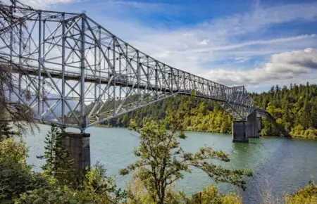 Image Source - GlobeNewsWire.com - Oregon’s Bridge of the Gods Marks Centennial in 2026 - MENAWireNOW.com